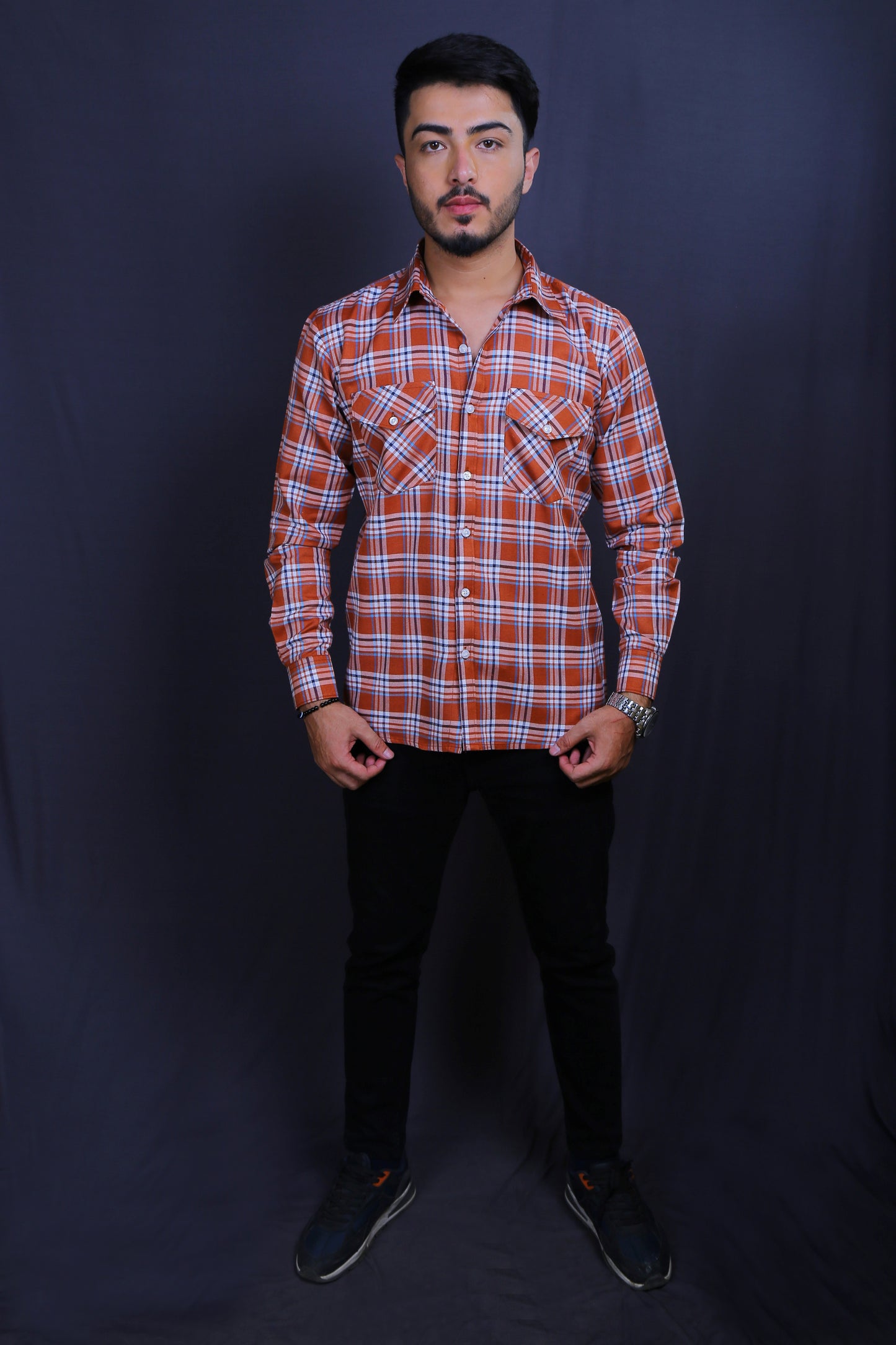 Men Checks Casual Shirt