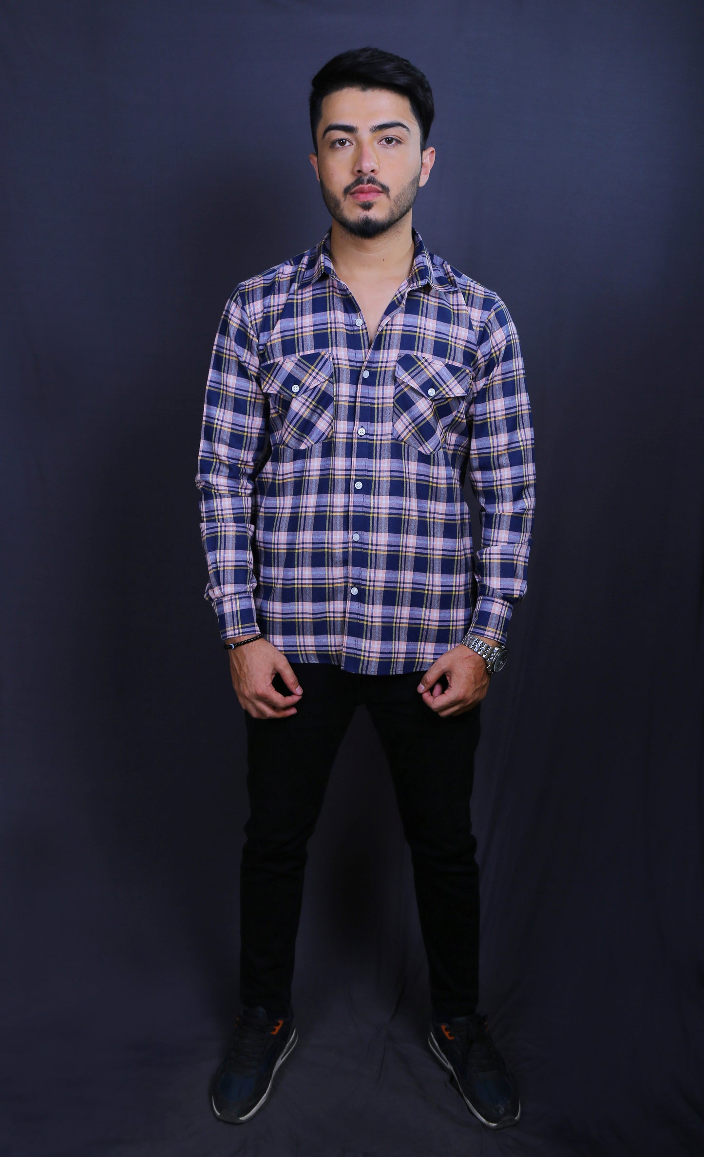 Men Checks Casual Shirt