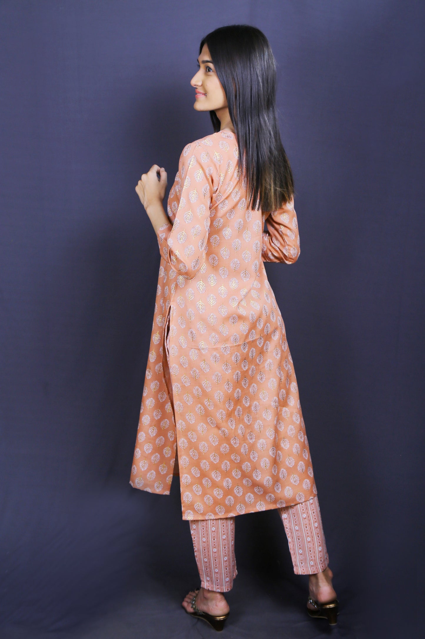 Women Peach Ethnic Print Straight Kurta Set