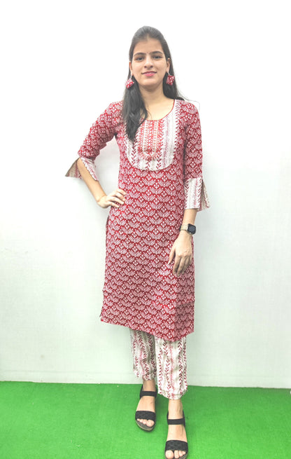 Women Red and White Ethnic Print Straight Kurta Set